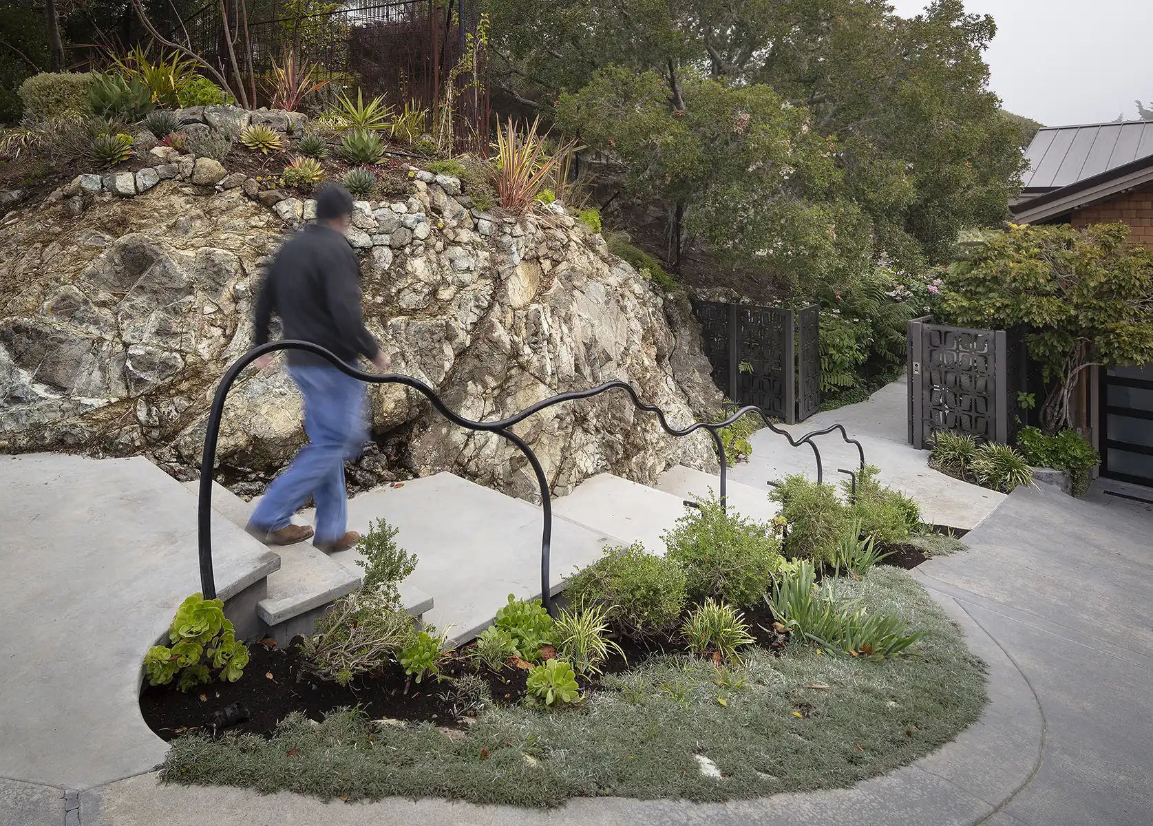 Modern Charmer - Solution Modern Charmer - Solution